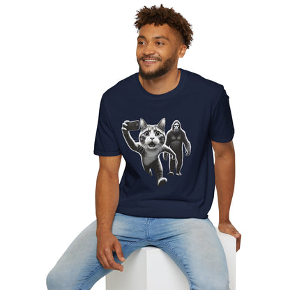 Bigfoot Cat Photo Chase, T-Shirt