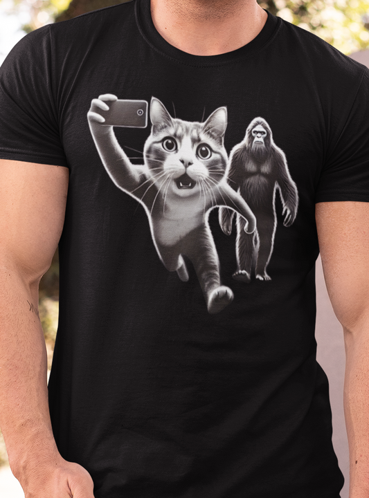 Bigfoot Cat Photo Chase, T-Shirt