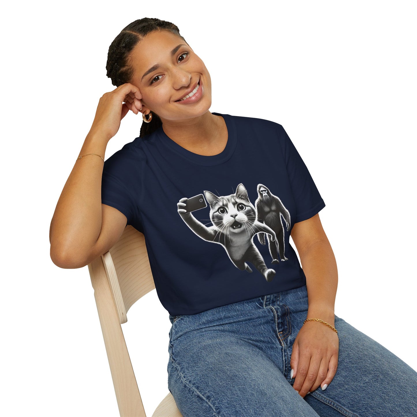 Bigfoot Cat Photo Chase, T-Shirt
