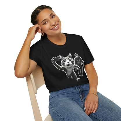 Bigfoot Cat Photo Chase, T-Shirt