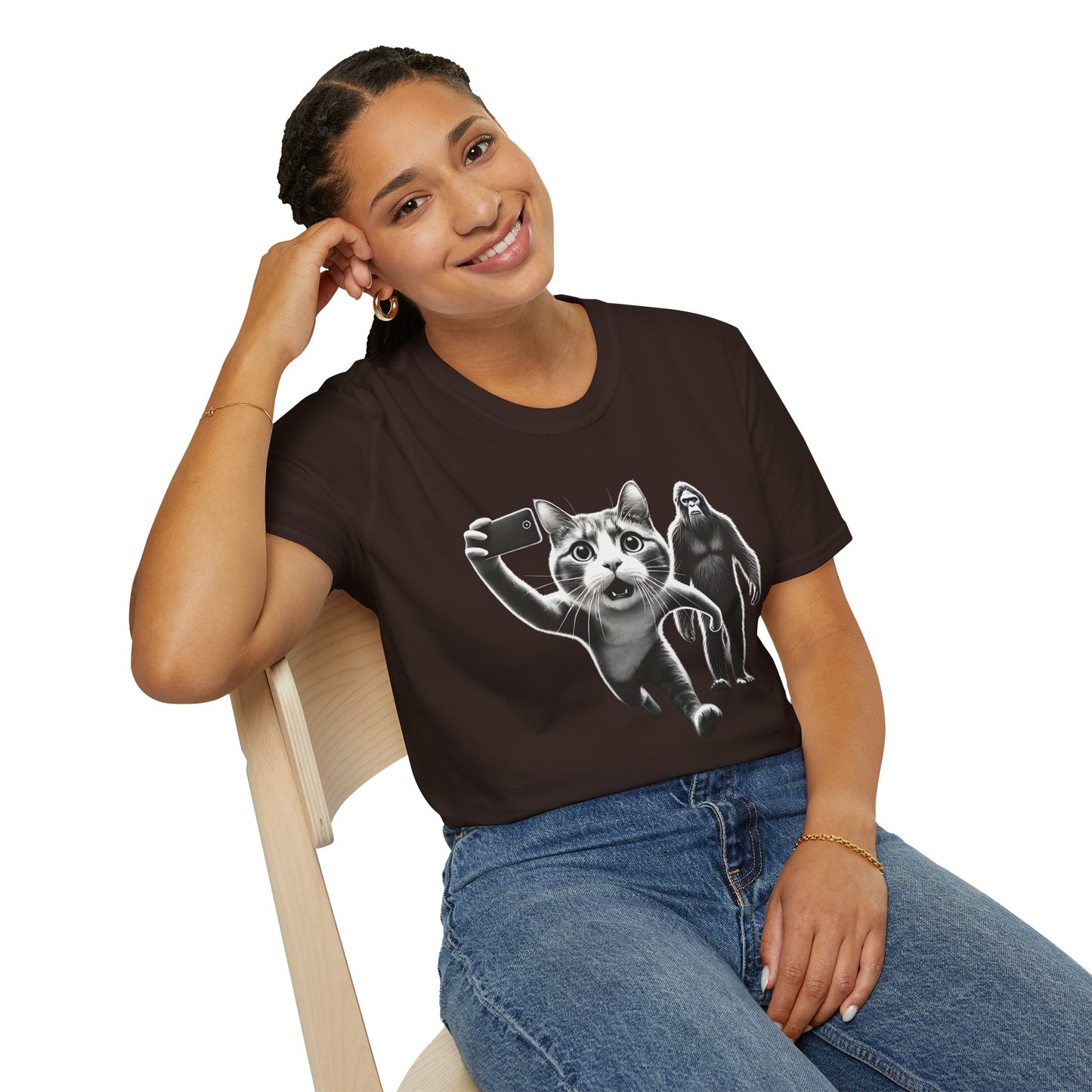 Bigfoot Cat Photo Chase, T-Shirt